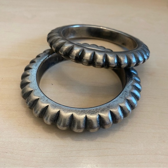 Silver Antiqued Textured Bangles 1 Pair - Picture 1 of 10